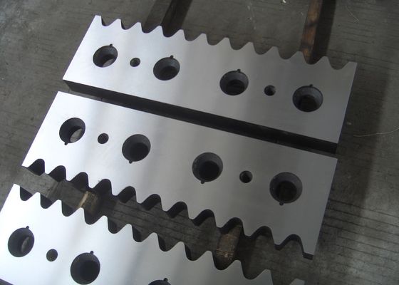 coupure en acier de barres de fer de lame hydraulique industrielle du cisaillement d2